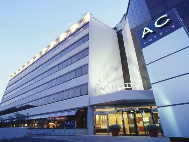 Ac Hotel Genova By Marriott Exterior photo